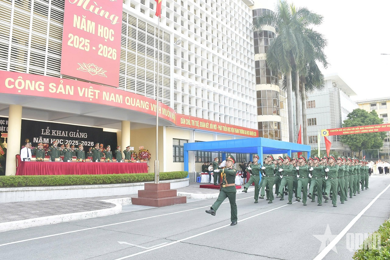 Học viện Kỹ thuật Quân sự: Tạo chuyển biến vững chắc trong xây dựng chính quy, quản lý kỷ luật